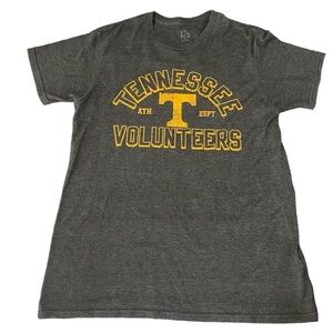 Knights Apparel Gray Tennesee Volunteers Short Sleeve Tshirt Size Medium